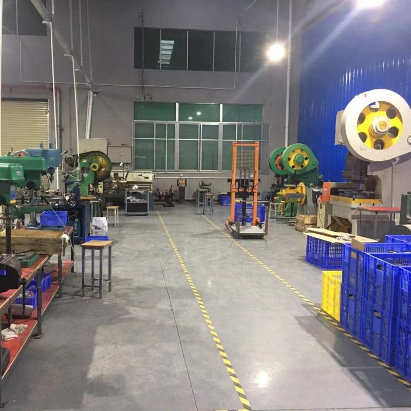 Advanced Tooling & Proprietary Mold Engineering